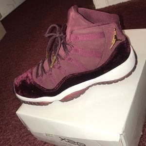 Burgundy Suede Jordan11s 💅🏼